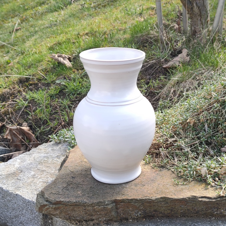 Fotka váza smetanová klasická