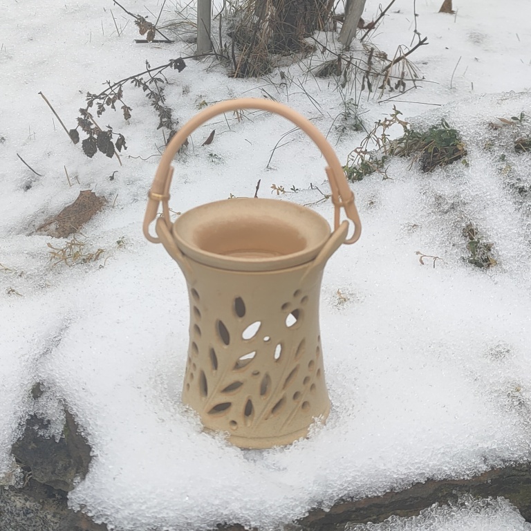Fotka Aromalampa s uchem okr lístečky
