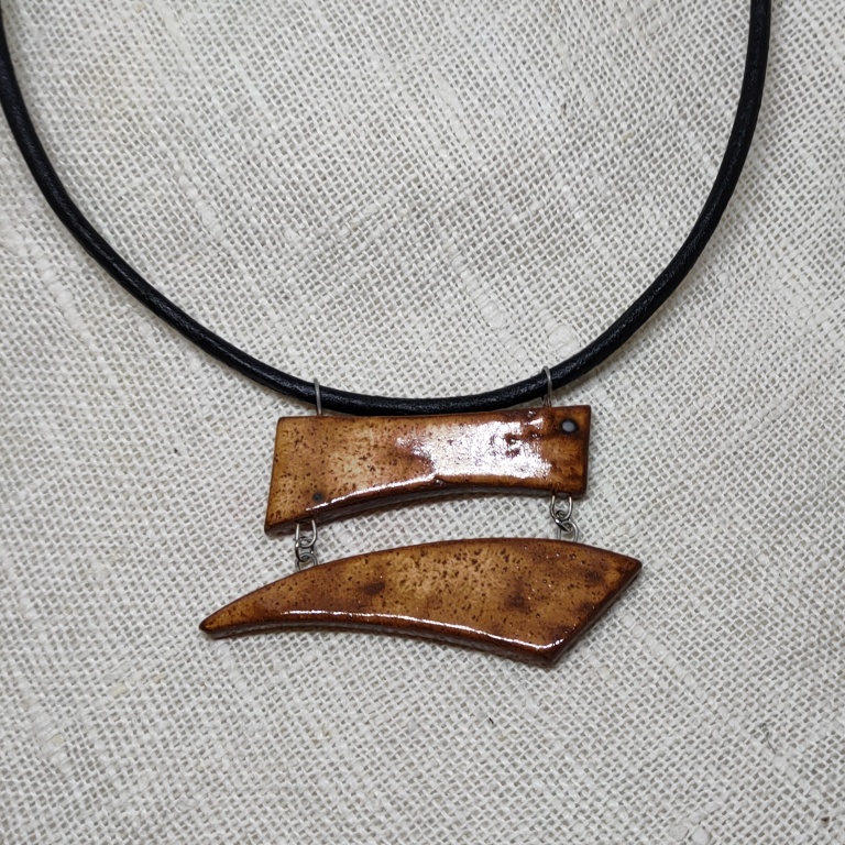 Fotka keramický náhrdelník obdélník okr