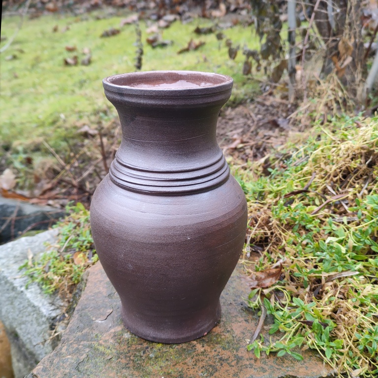 Fotka váza tmavá klasická