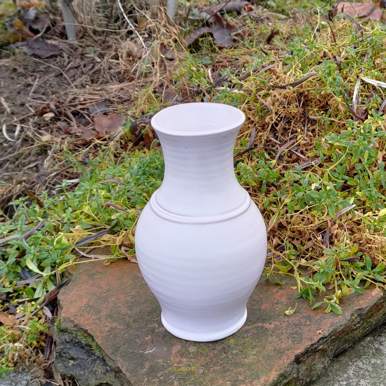 Fotka Vázička smetanová