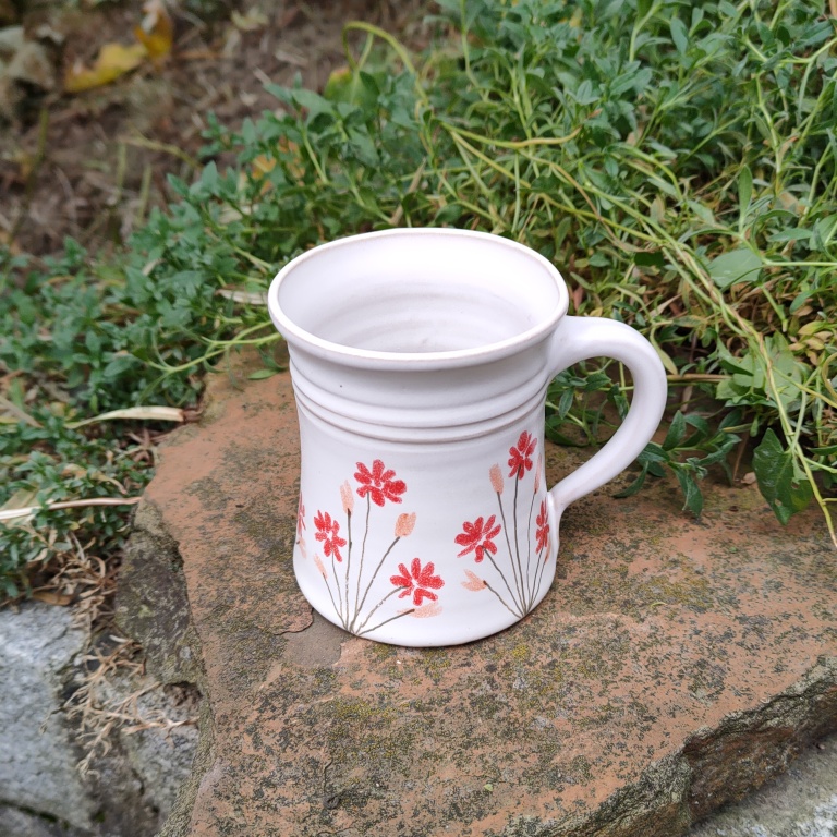 Fotka hrníček červené kytice